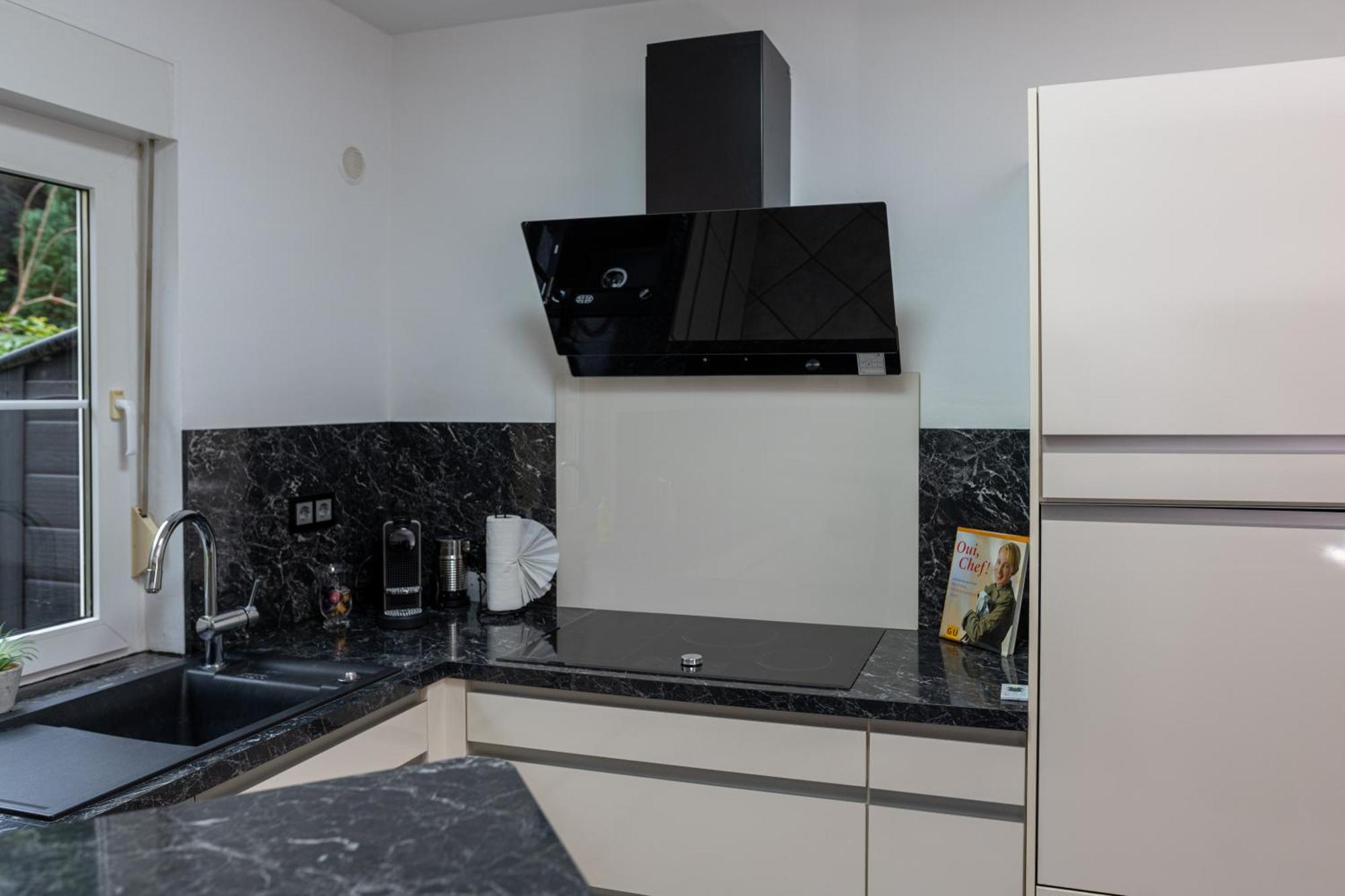 Ganzes Ferienhaus In Leipzig Mit Garage Und Fussbodenheizung Luaran gambar