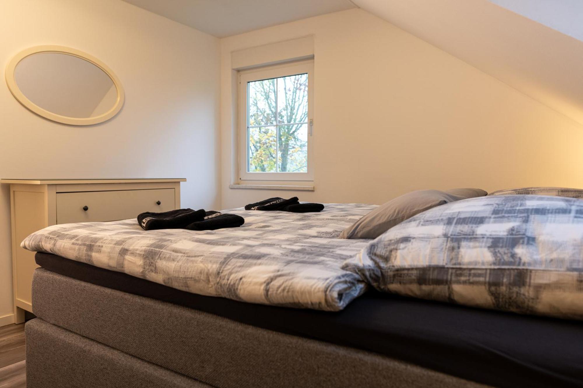 Ganzes Ferienhaus In Leipzig Mit Garage Und Fussbodenheizung Luaran gambar