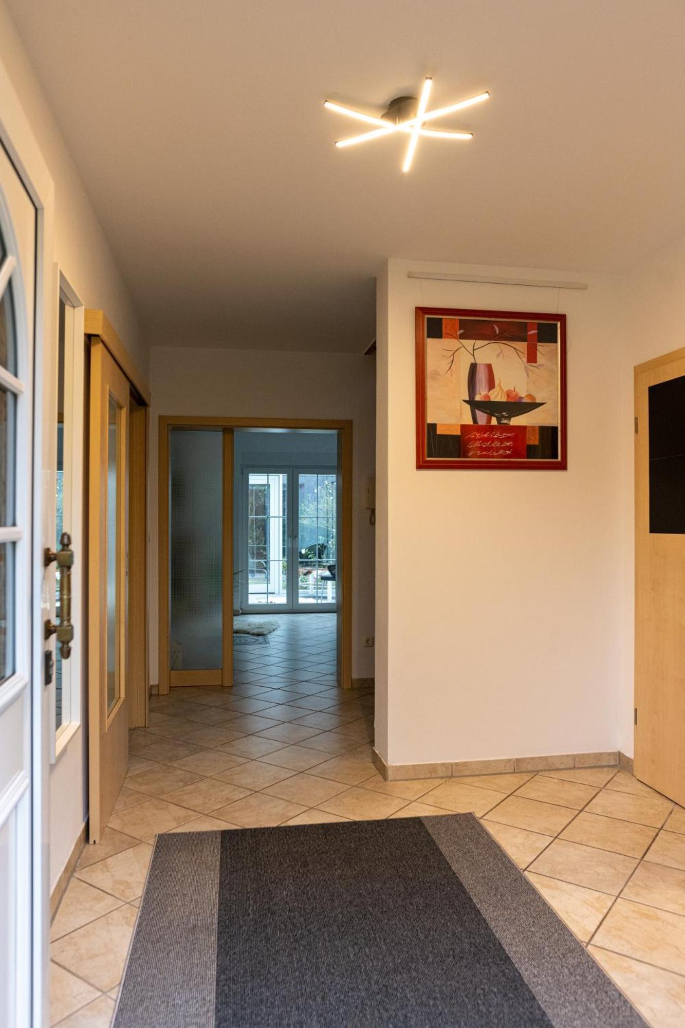 Ganzes Ferienhaus In Leipzig Mit Garage Und Fussbodenheizung Luaran gambar