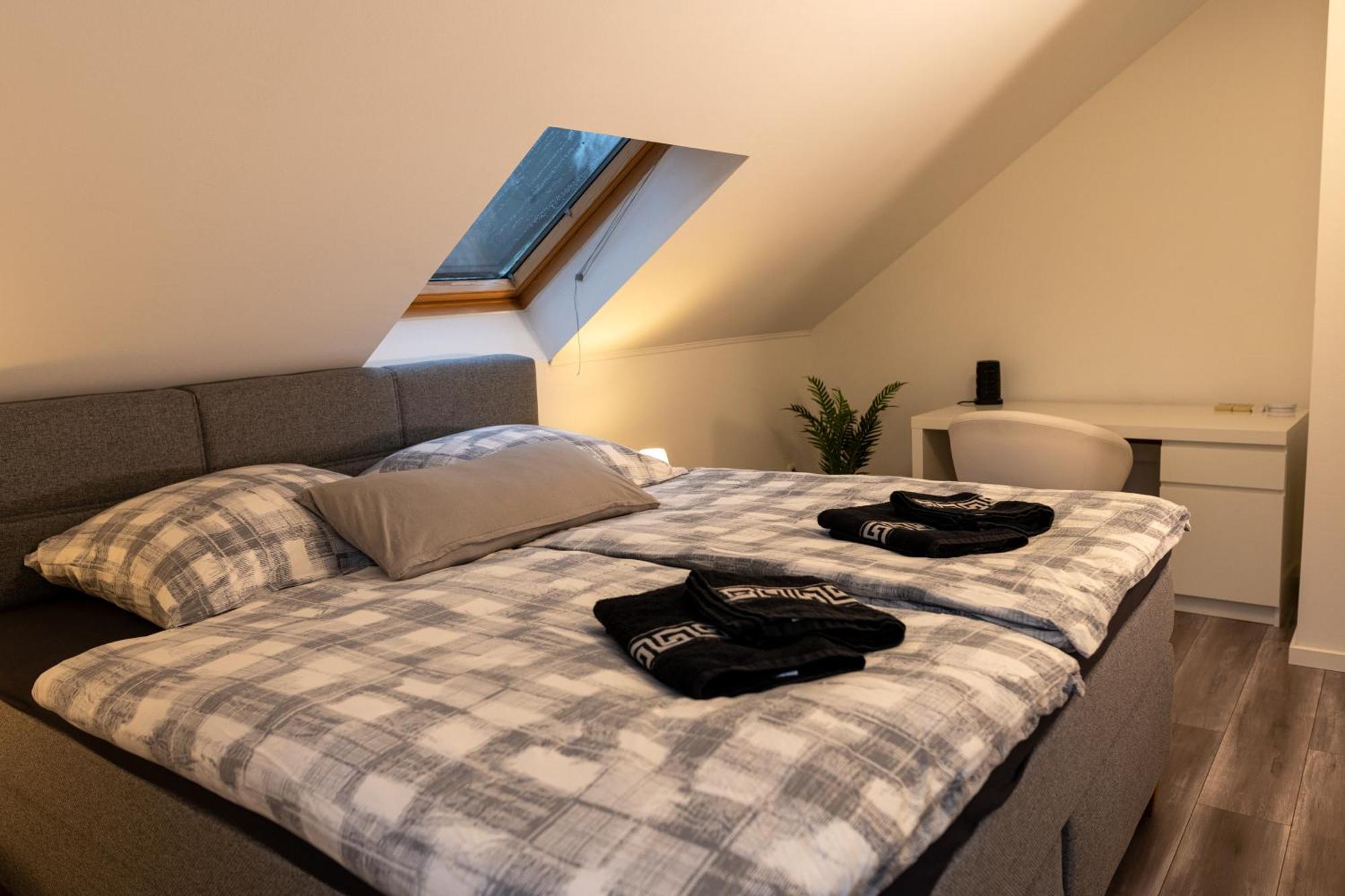Ganzes Ferienhaus In Leipzig Mit Garage Und Fussbodenheizung Luaran gambar
