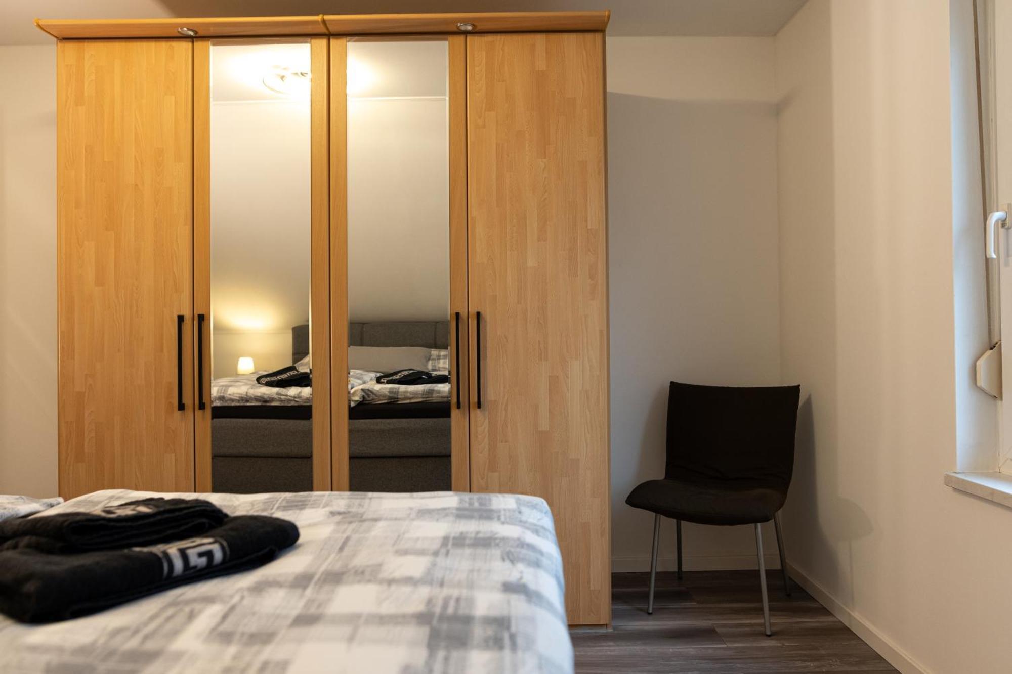 Ganzes Ferienhaus In Leipzig Mit Garage Und Fussbodenheizung Luaran gambar