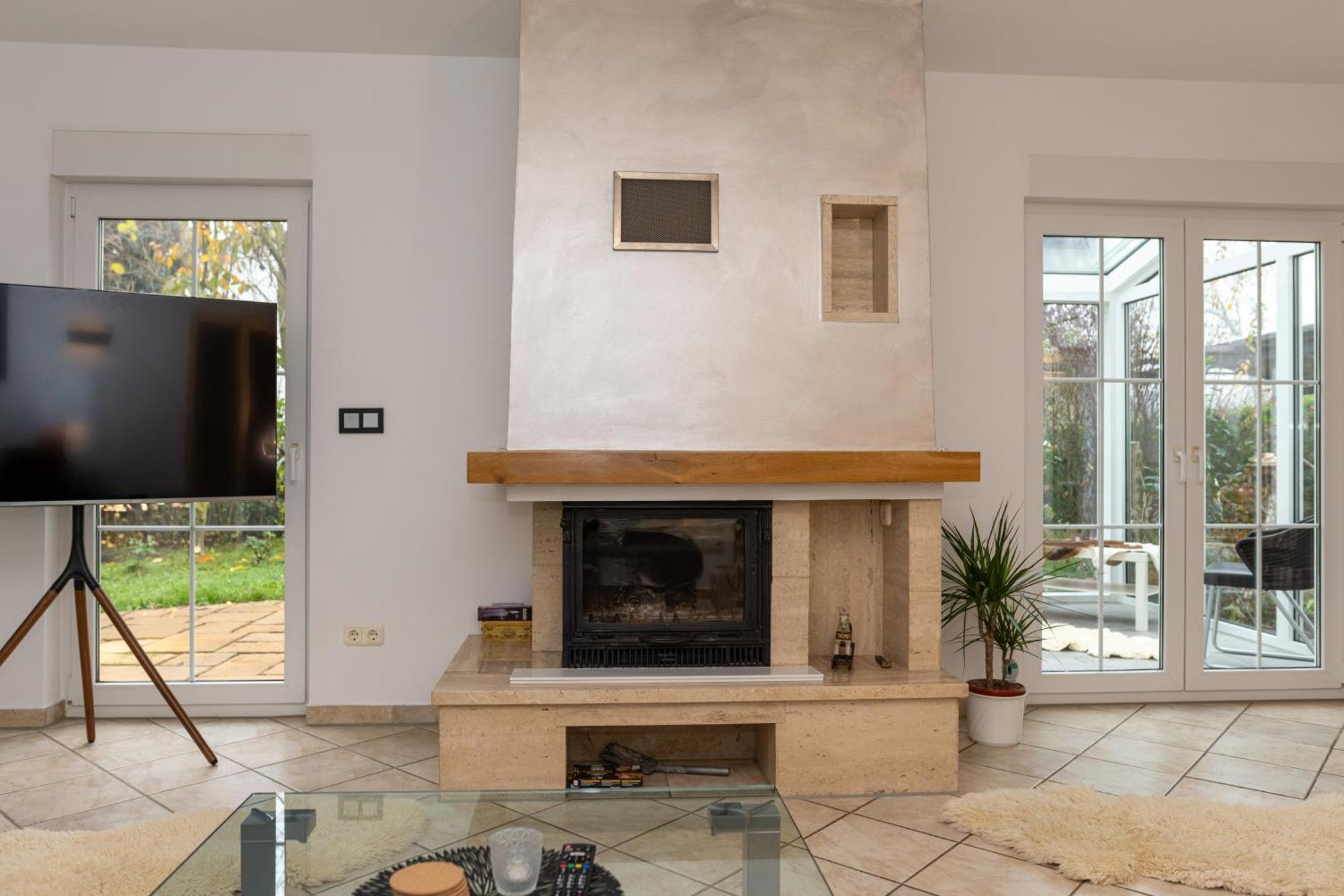 Ganzes Ferienhaus In Leipzig Mit Garage Und Fussbodenheizung Luaran gambar